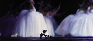 Una scena da "Giselle" del Balletto Classico di Mosca