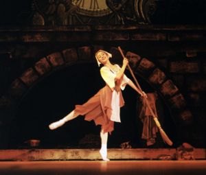 Una scena da "Cenerentola" del Balletto Classico di Mosca